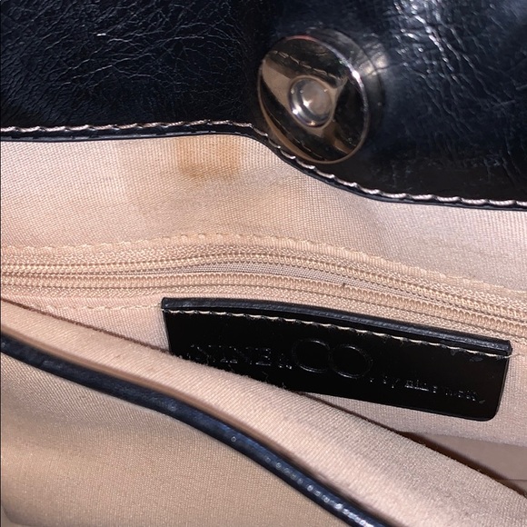 Purse - Picture 11 of 11